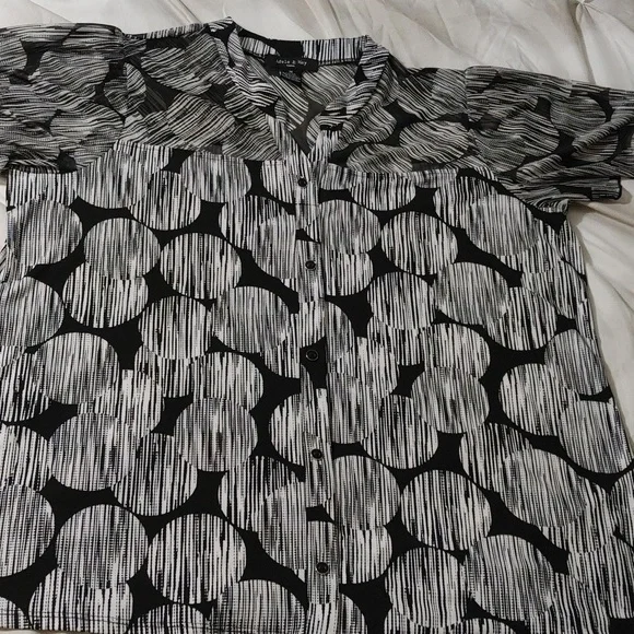 Bundle of three shirts size 1X. 1 NWOT and 2 Pre-owned. - Picture 2 of 7